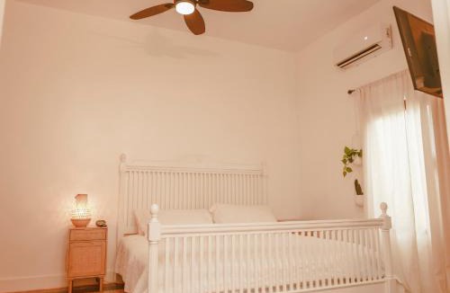 Christiansted Apartment | Maison Rouge - Room 4