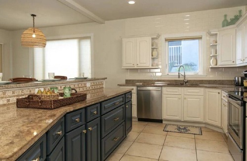 Estate Enighed Condo | Mango Breeze the perfect condo! *generator*