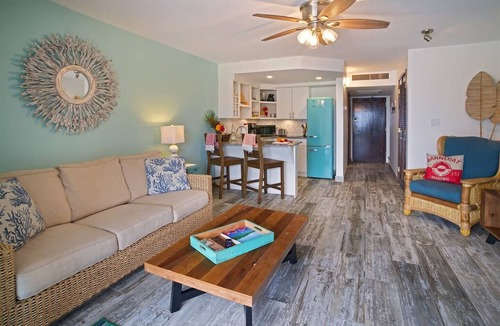 Red Hook Condo | Marina view, walk to beach & pool, Sapphire Beach