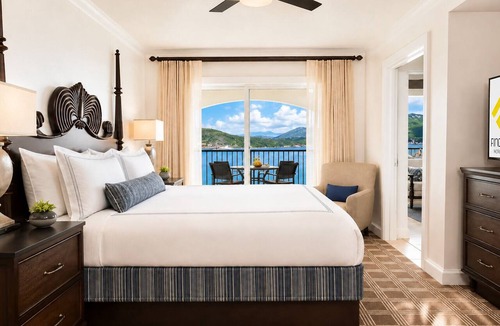 Estate Bakkero Resort | Marriott's Beachfront Frenchman's Cove Resort + Resort Amenities Included