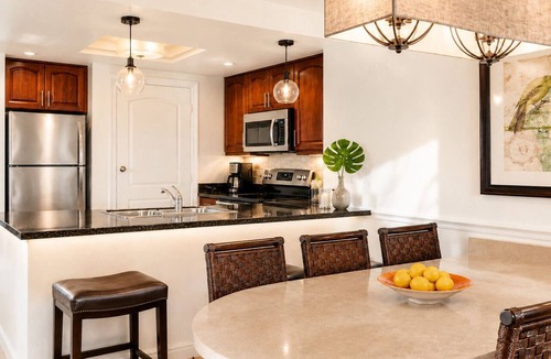 Estate Bakkero Resort | Marriott's Beachfront Frenchman's Cove Resort + Resort Amenities Included