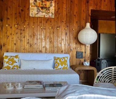 Estate Contant Apartment | Mid-Century: Caribbean Style