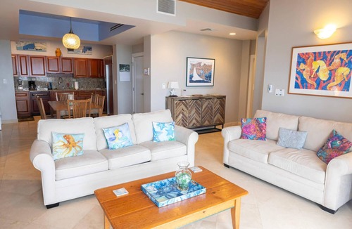 Estate Enighed Villa | Mimosa, Generator on Property!