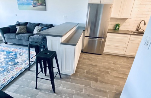 Red Hook Apartment | Modern Studio, Walk to Sapphire Beach