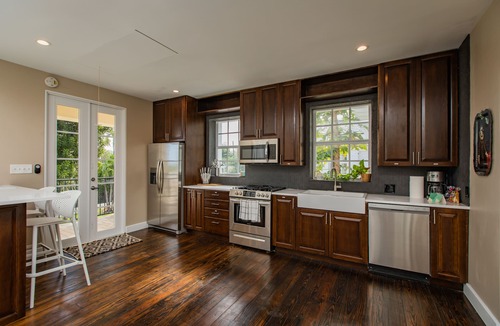 Estate East Street Condo | Moko Jumbie - "Premier Suite" - Entire Condo