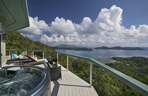 Estate Calabash Boom Cottage | MOONGLOW COTTAGE Spellbinding views, gentle breezes, starry nights.
