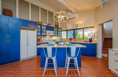 Estate East Street House | Mountain and sea views! Pool and golf course located on site.