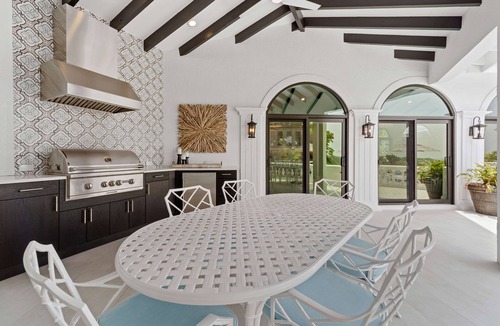 Estate Bakkero Villa | My Lady's Manor- Beautiful Views of Southside St. Thomas with Pool!