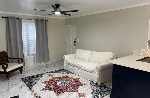 Estate Ruby Condo | NEW Fully Renovated - Close to Beaches & Shopping!