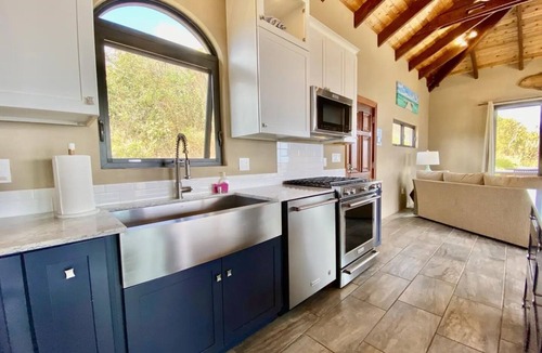 Estate Emmaus House | New home, Privately nestled w/your own pool and spectacular views! Backup Power