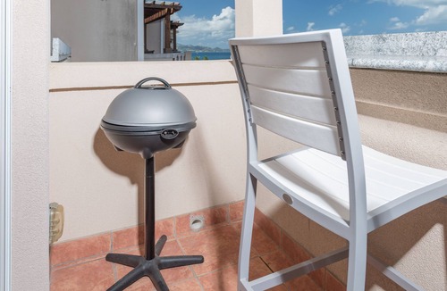 Estate Enighed Condo | New listing! Island Therapy - new luxury contemporary studio at Grande Bay