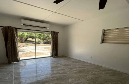 Estate Eastern Water Island House | New Remodeled Modern 2 Bed, AC, Generatorn