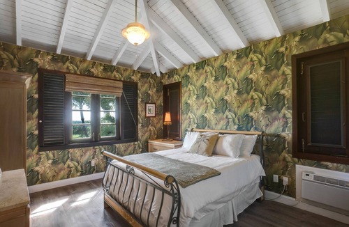 Estate River Condo | Newly Remodeled Starfish and Turtles Townhouse