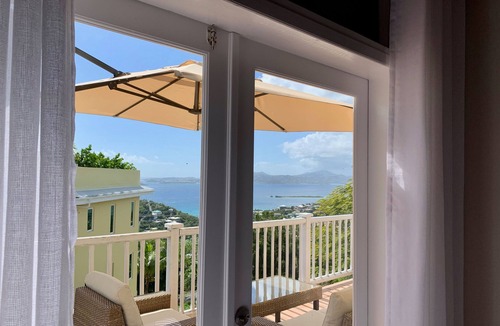 Estate Enighed Condo | Newly Renovated 2-Bedroom Condo with Sunset View & Power Generator