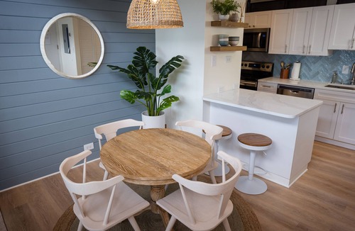 Bolongo Bay Condo | Ocean front Penthouse Loft