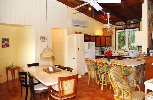 Hart Bay Villa | Ocean Garden - Two suites with large king bedroom