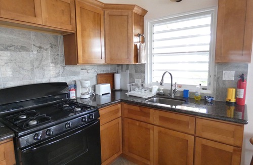 Slob House | Ocean View And Breezes, Quiet 1 Bedroom, 1 Bath Private Guest Cottage On 1 Acre