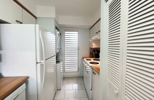 Estate Golden Rock Condo | Ocean View Beach access 1 min walk to sea w pool 2/2condo close to Christiansted