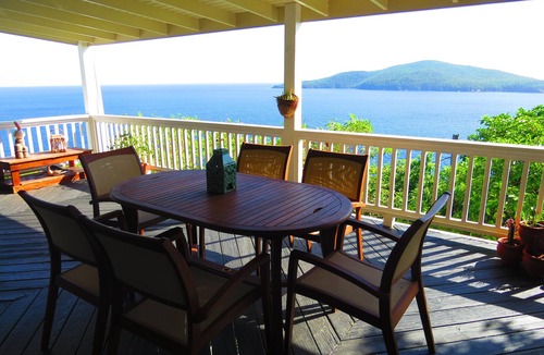 Peterborg Villa | Ocean View Villa & Cottage located 5 minutes from Megans Bay with Cocktail Pool