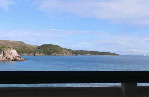 Bolongo Bay Condo | Oceanfront 2 bedroom/2bath in beautiful Bolongo Bay