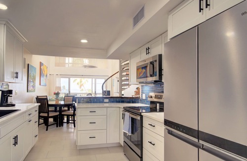Estate Salt River Condo | Oceanfront, 5 Stars GentleWinds.Com 3 Bed,3 Bath. Unit C-6. Premier Host.