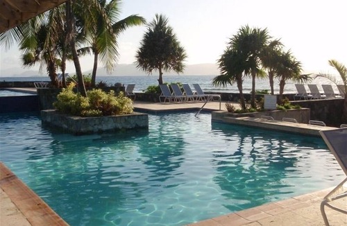 Red Hook Condo | Oceanfront Ground Floor Condo. 37 Steps to the Water