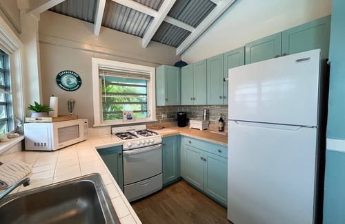 Cotton Valley Cottage | Oceanfront Hidden Gem of the East End!