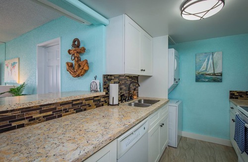 La Grande Princesse Condo | Oceanfront Paradise: 2-bedroom Condo with AC in Charming St Croix