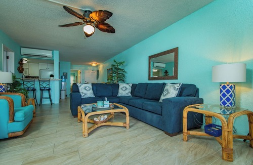 La Grande Princesse Condo | Oceanfront Paradise: 2-bedroom Condo with AC in Charming St Croix