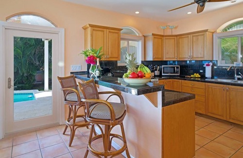 Estate Peterborg Villa | Oceanfront with Pool, Ocean Views, 5 Bedrooms!