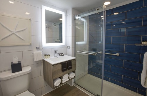 Estate Turner Hole Hotel | Oceans at Divi Carina Bay Adults Only