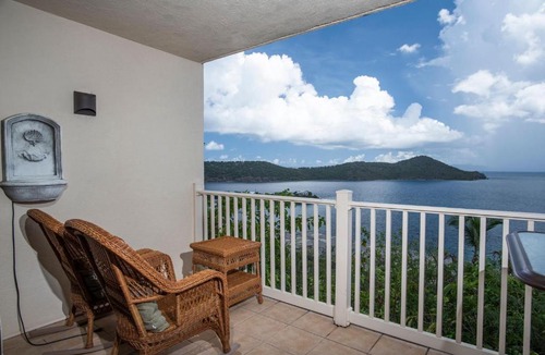 Frydendal House | Official Resort 3BR Villa with Ocean Views!