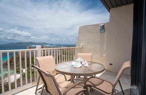 Frydendal House | Official Resort DLX Villa with Ocean Views!
