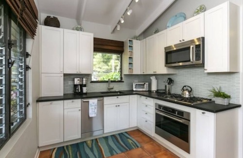 Estate Carolina House | On A Whim - 2 BR/3BA Cozy Island House with Infinity Pool and View of Coral Bay!