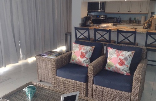 Estate Golden Rock Condo | Palm Breezes