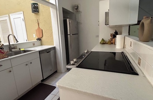 Estate Hermon Hill Condo | Panoramic hilltop townhome w/pool/wifi/AC. 5 mins to Christiansted,
