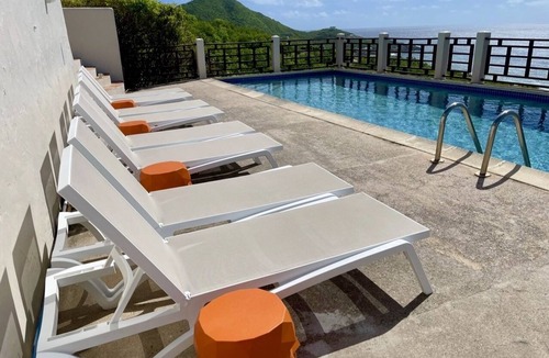Slob Villa | Panoramic Oceanfront Views in Paradise