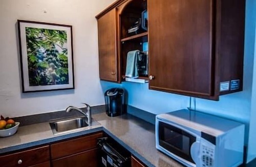 Estate Enighed Apartment | Papaya Suite at Sunset Serenade