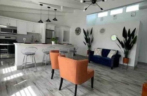 Estate Mount Welcome House | Paradise Exquisite Townhouse