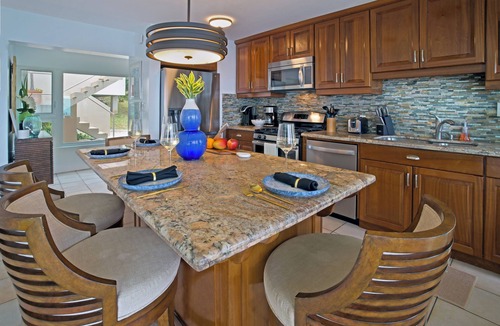 Rosendal Apartment | Paradise Palms w/Pool and Panoramic Ocean Views and generator!