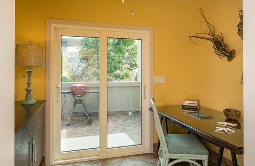 Estate Enighed Condo | Penthouse King Suite! Fully Remodeled and booking with full amenities!