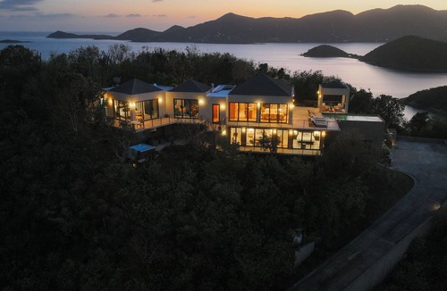 Estate Hansen Bay Villa | Phenomenal 3-Bed Pool and Hot Tub Villa with Vast Views, WiFi, AC, Back-Up Power