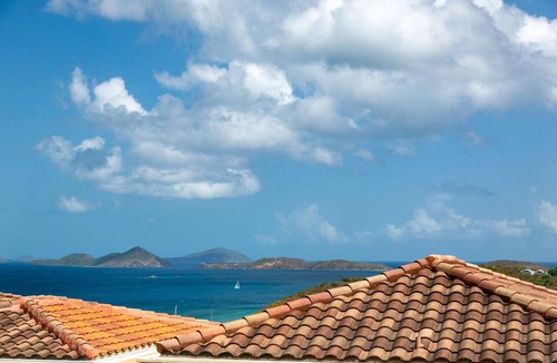 Estate Enighed Villa | Pineapple Villa, Newly Refurbished with Backup Power & Private Dipping Pool
