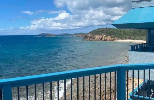 Bolongo Bay Condo | Platinum Paradise! Renovated/Modern Luxury! Romantic Couples Getaway! Book Now!