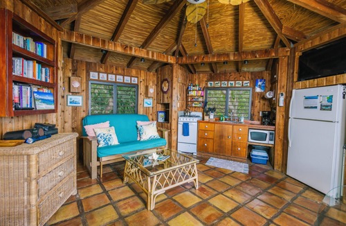Estate Concordia A Cottage | Private and Quiet with Panoramic Ocean Views – Sugar Bird Cottage