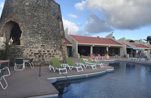 Estate Golden Rock Condo | Private beachfront condo with beautiful views of the ocean.