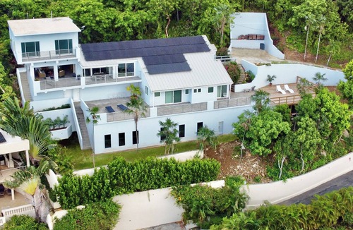 Peterborg House | Private Magens Bay Beach Villa, Stunning Views