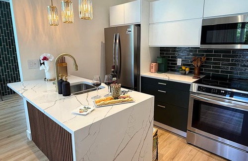 Cabes Point Condo | Private Pool, Walk to Beach, Renovated, East End