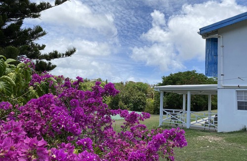 Estate Ruby House | Queens Quarters Wonderful 2 Bed/Bath Apartment