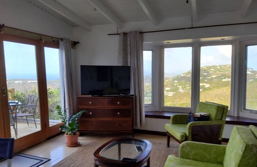 Rosendal Apartment | Quick Drive downhill to Magens Bay Beach